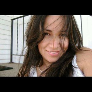 Meet your Posher, Lorena